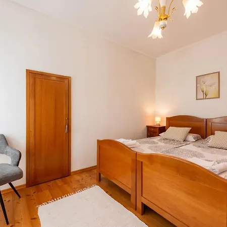 Mima, Kuca Za Odmor * Jurdani