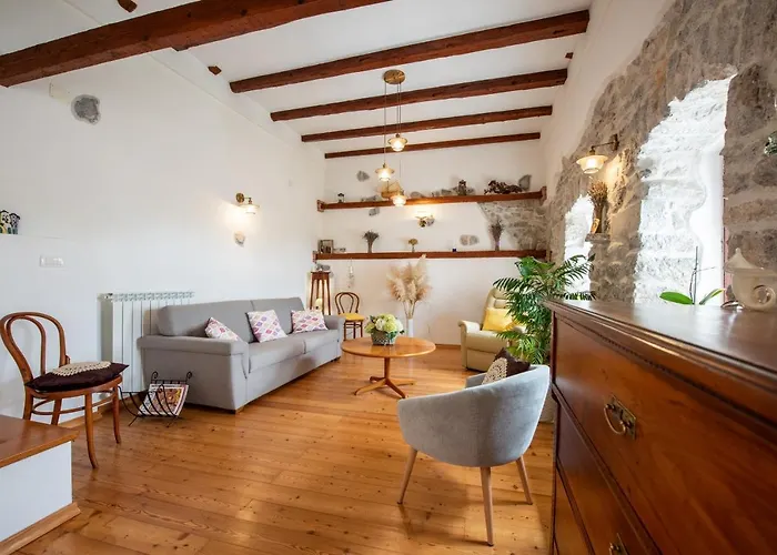 Feriehus Mima, Kuca Za Odmor Jurdani