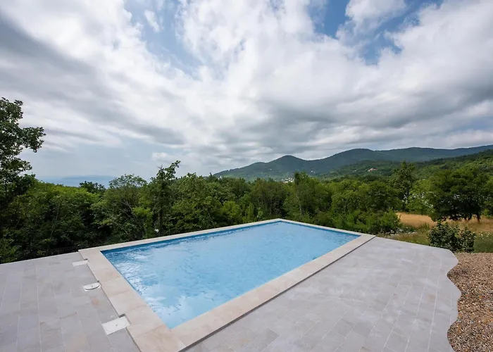 Mima, Kuca Za Odmor Jurdani