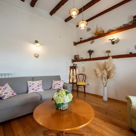 Ferienhaus Mima, Kuca Za Odmor Jurdani