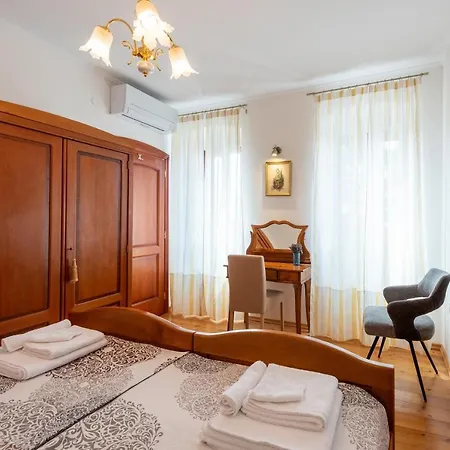 Ferienhaus Mima, Kuca Za Odmor