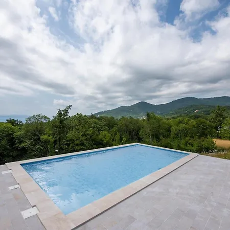 Mima, Kuca Za Odmor Jurdani