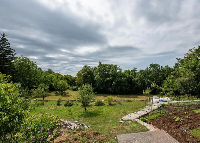 Mima, Kuca Za Odmor *