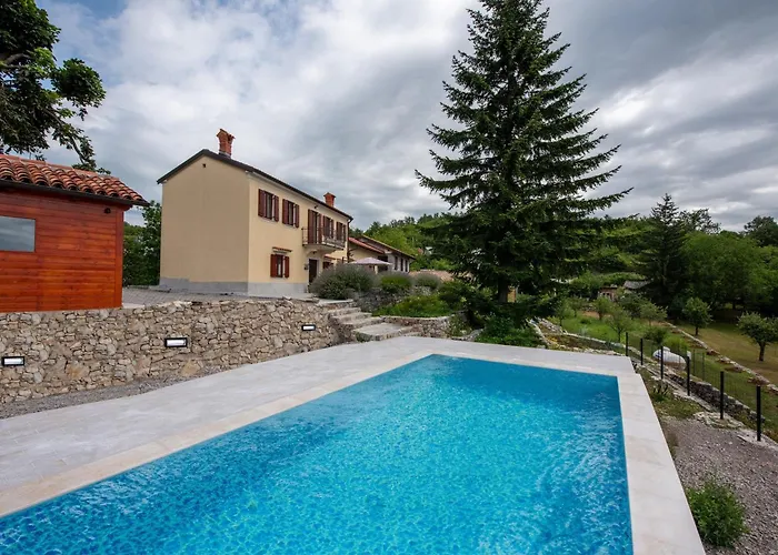 Mima, Kuca Za Odmor Jurdani